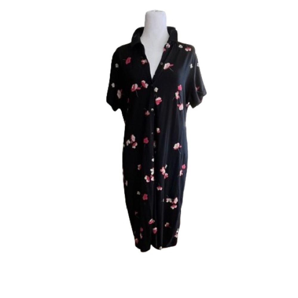 JJill Dress - Black background with Floral Print and Pockets!